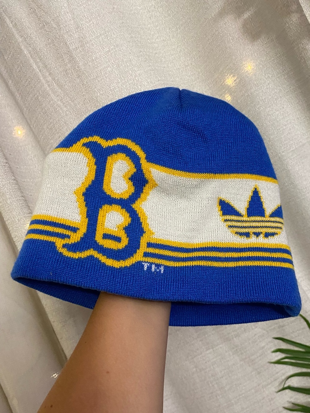 adidas UCLA Bruins Beanie Blue White Yellow Color Block Retro w Trefoil Logo OS